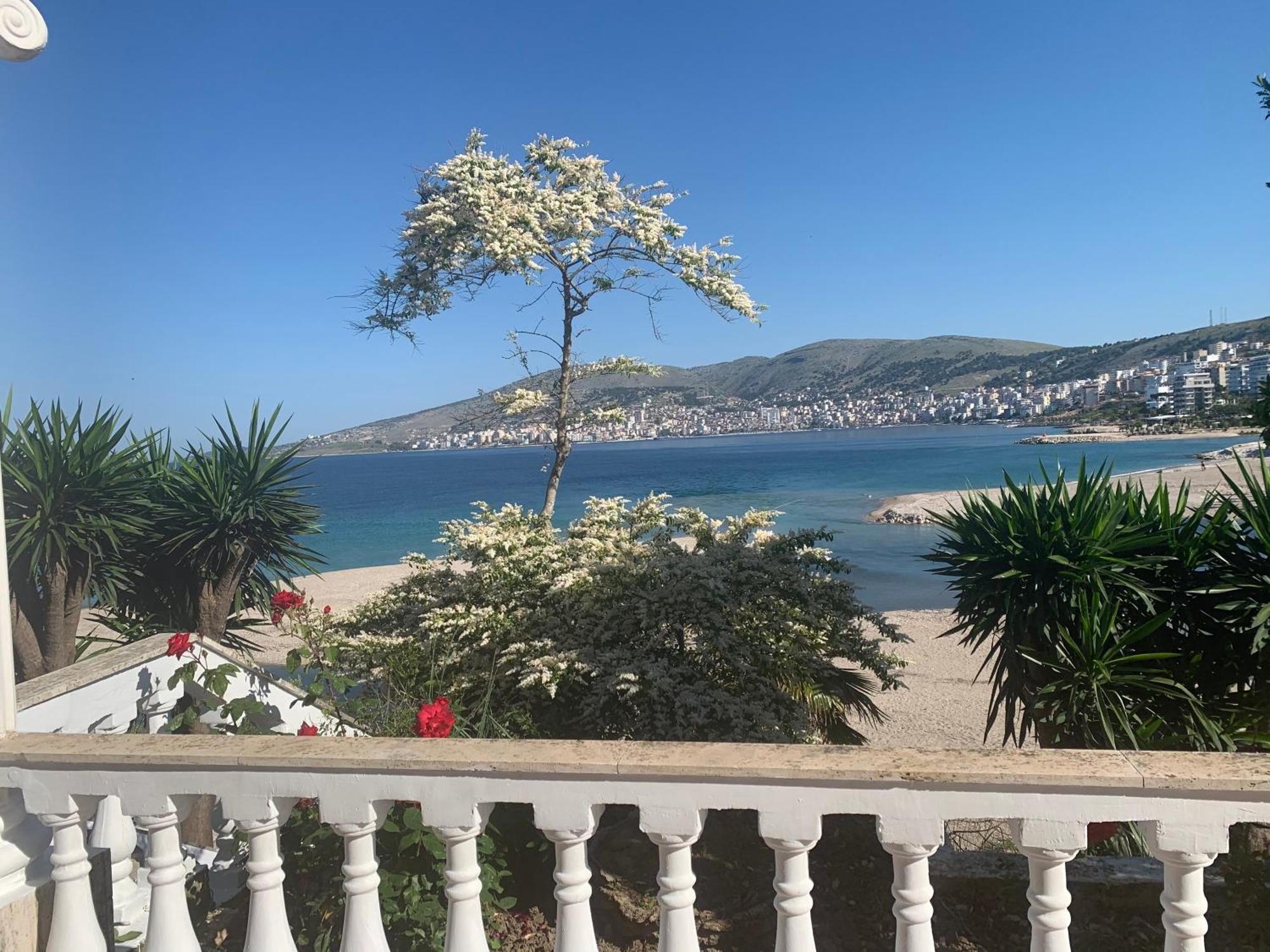 Hotel Dodona Sarande Ngoại thất bức ảnh