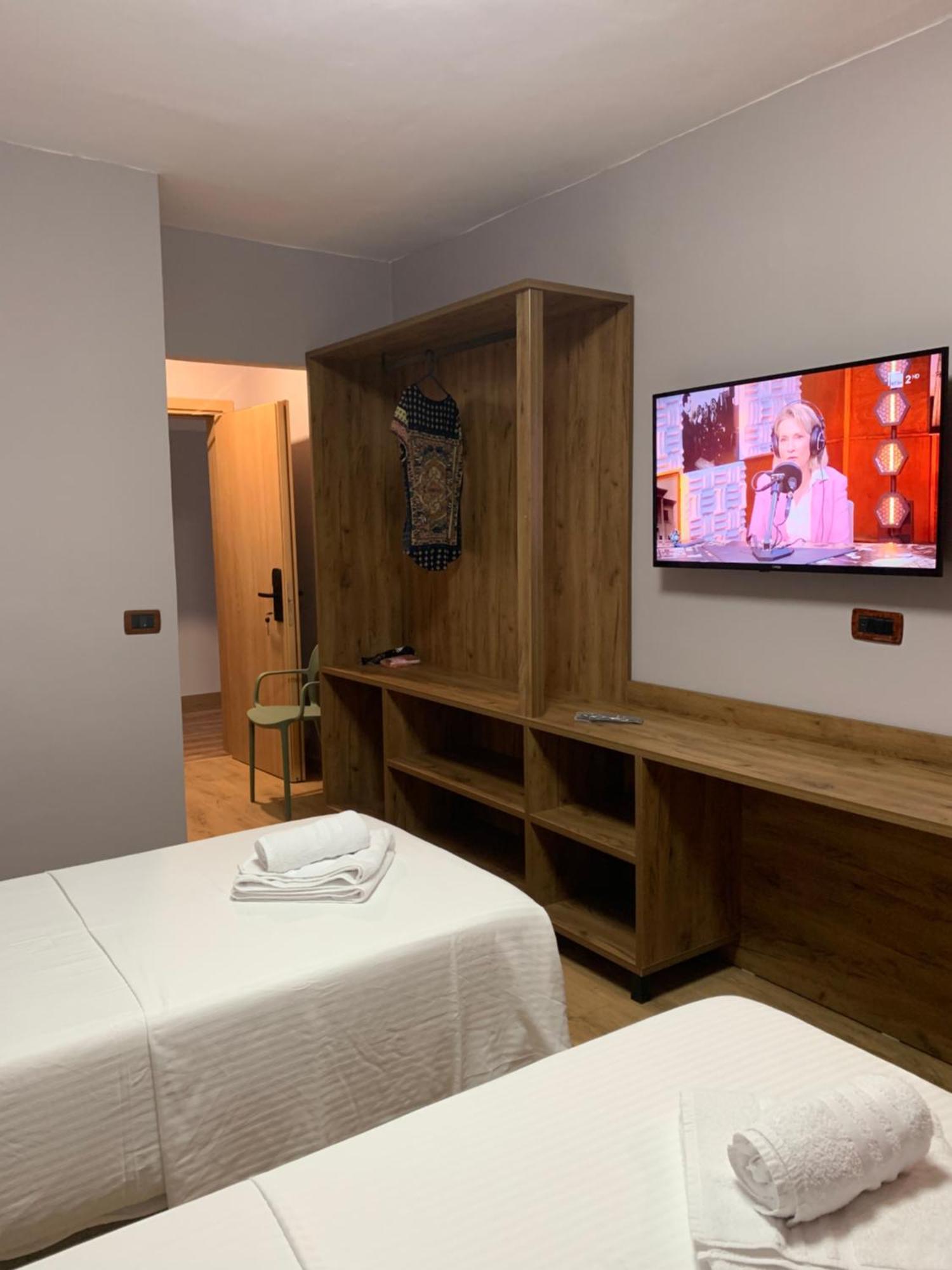Hotel Dodona Sarande Ngoại thất bức ảnh