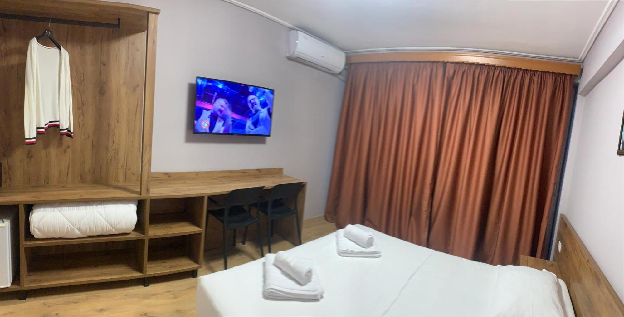 Hotel Dodona Sarande Ngoại thất bức ảnh