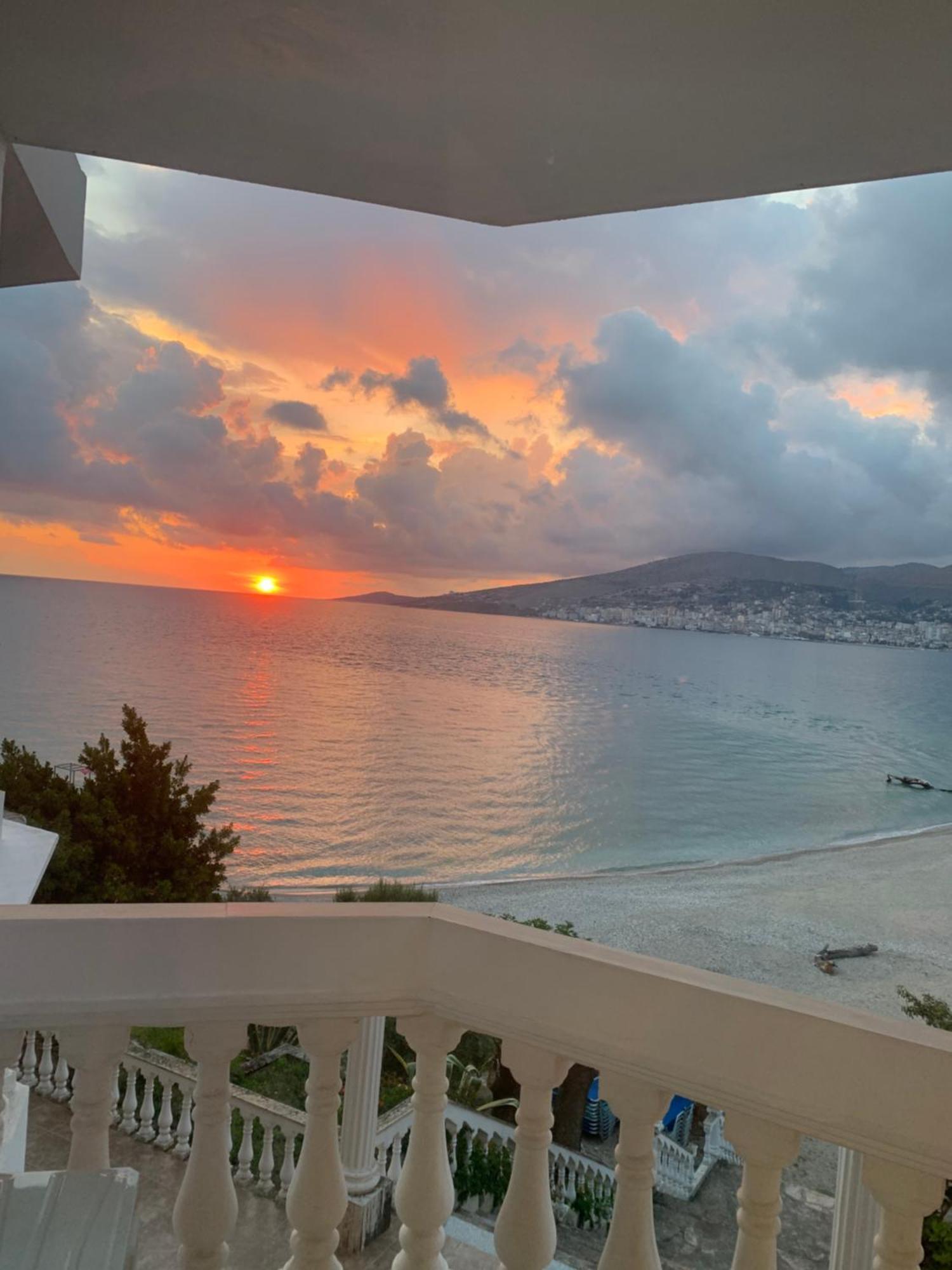Hotel Dodona Sarande Ngoại thất bức ảnh