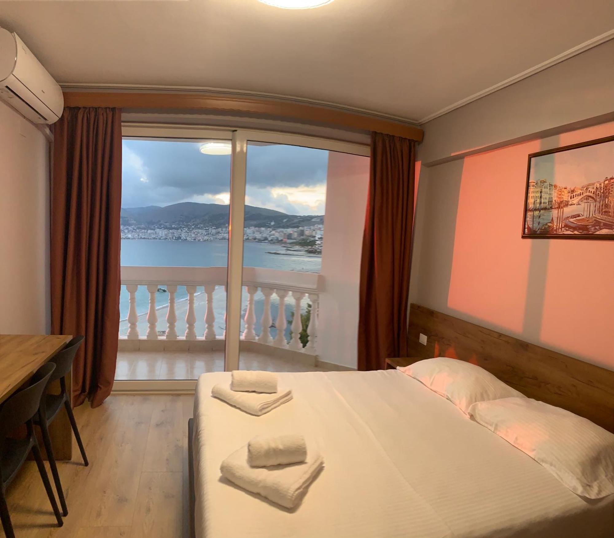 Hotel Dodona Sarande Ngoại thất bức ảnh