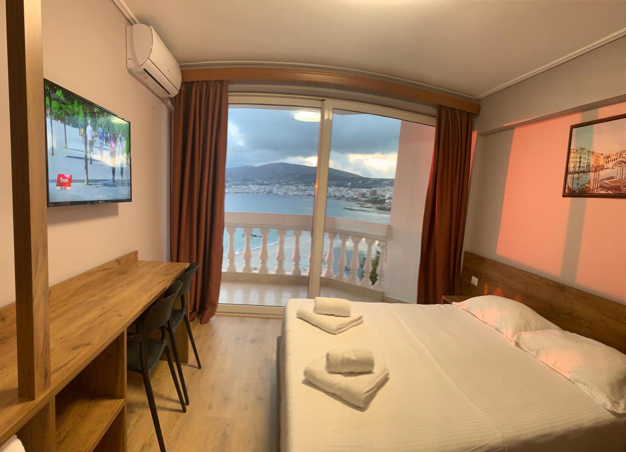 Hotel Dodona Sarande Ngoại thất bức ảnh