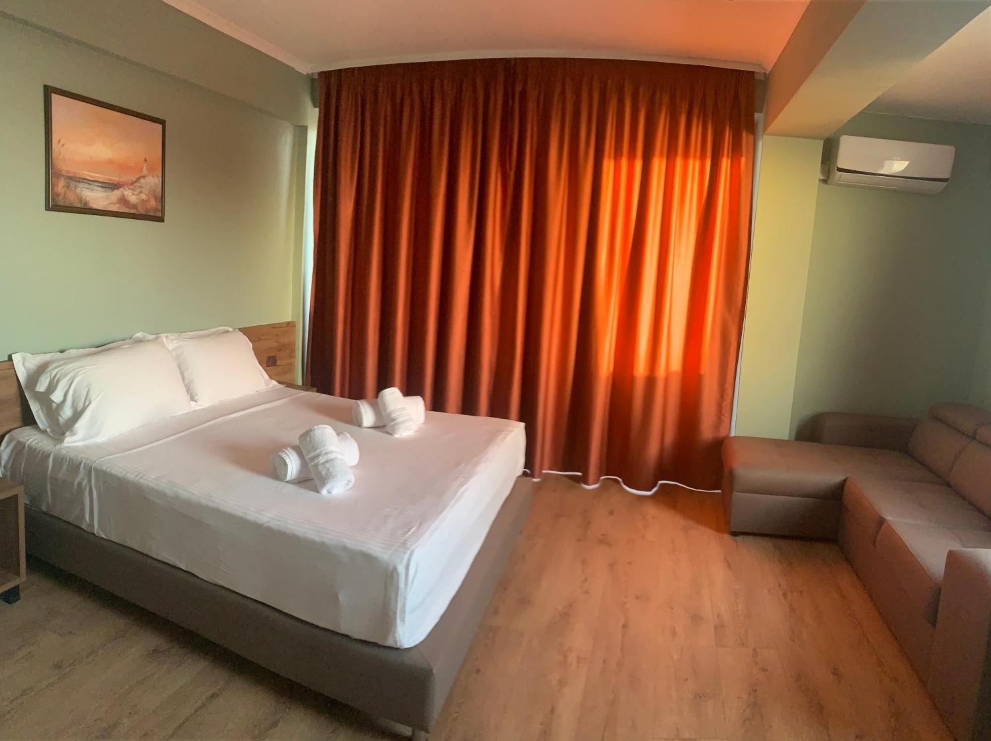Hotel Dodona Sarande Ngoại thất bức ảnh