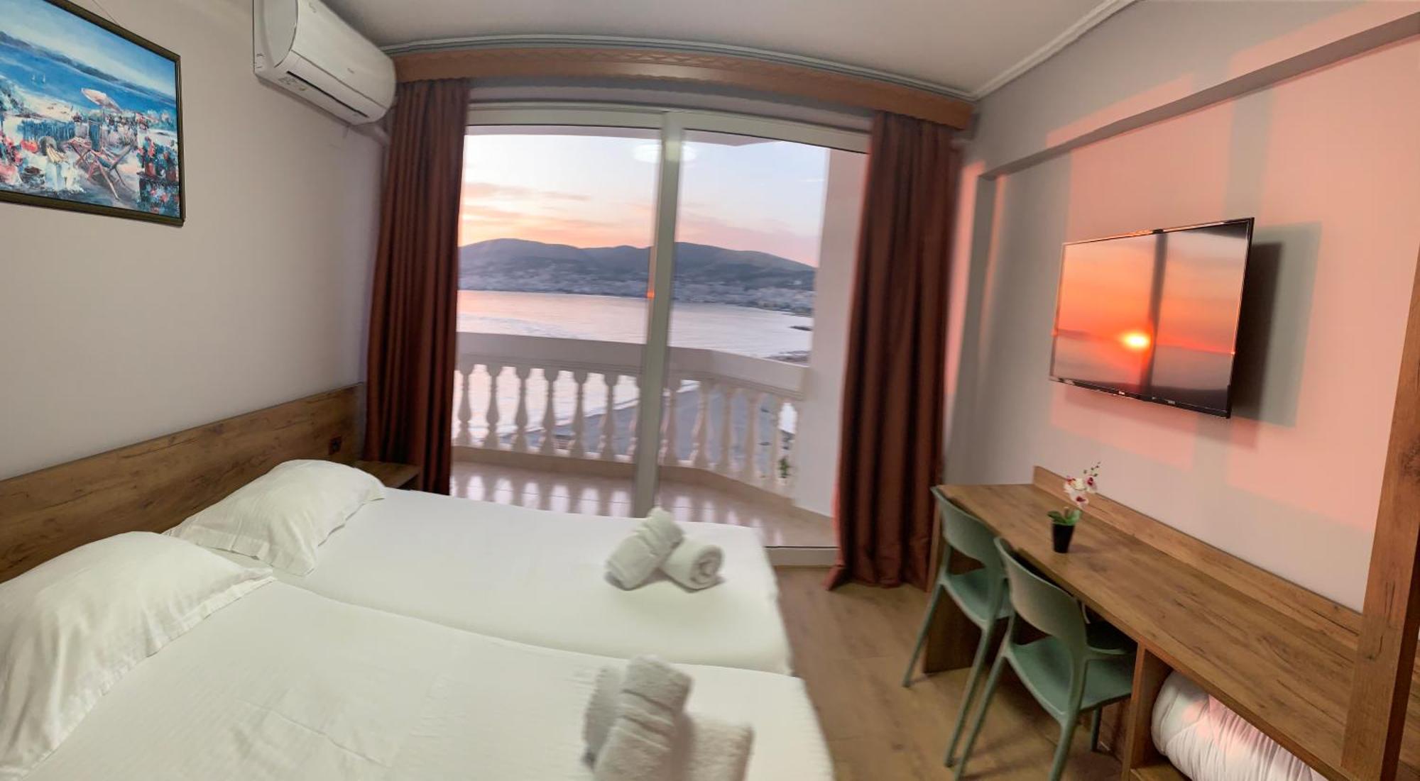Hotel Dodona Sarande Ngoại thất bức ảnh