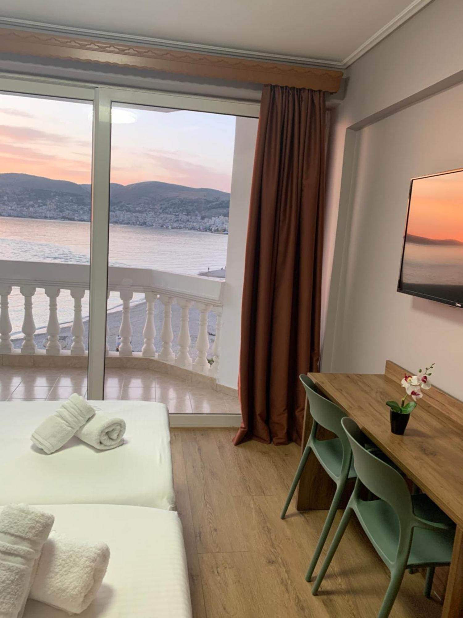Hotel Dodona Sarande Ngoại thất bức ảnh